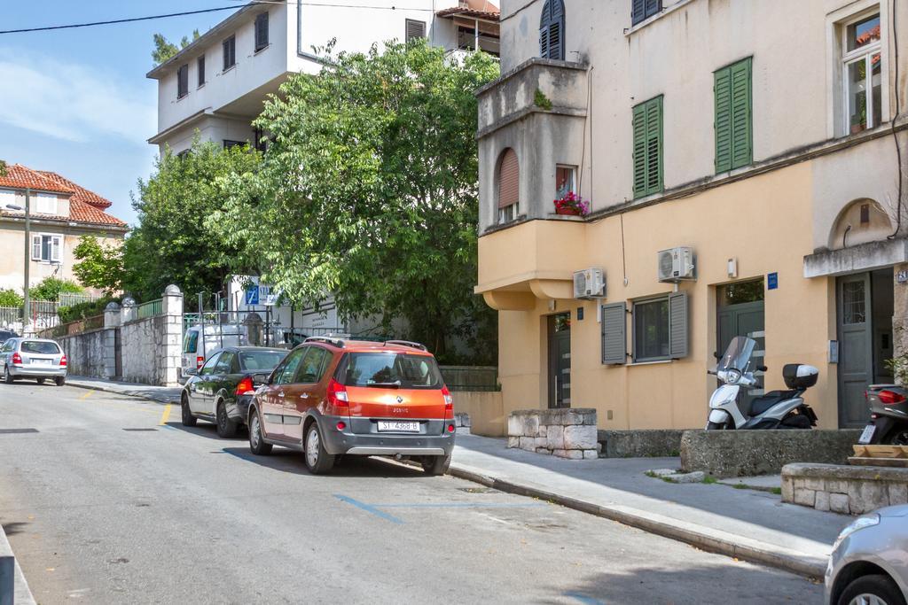 Centar Split Apartments Manus Екстериор снимка